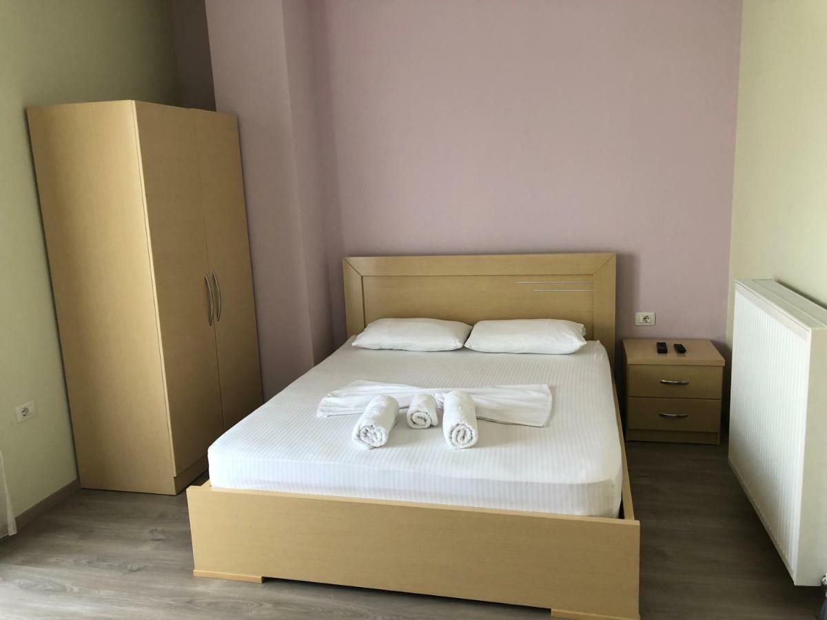 Rent Rooms Kapri Pogradec Ngoại thất bức ảnh